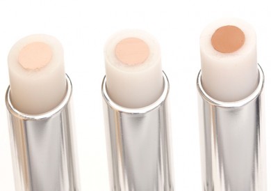benefit-fakeup-concealer