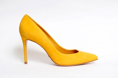 yellow-shoes